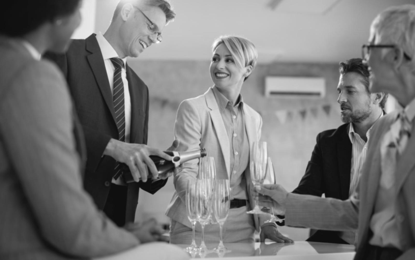 Moderne Finanzanalyse mit digitalen Tools und Marktdaten